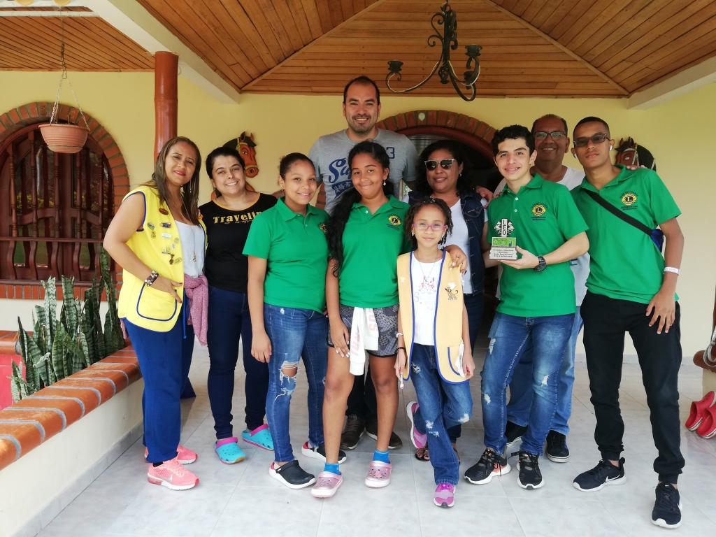 Encuentro de los club leos del Distrito F1, en Santa Rosa de Cabal