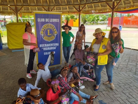 Celebrando Halloween con los niños de Inrenis